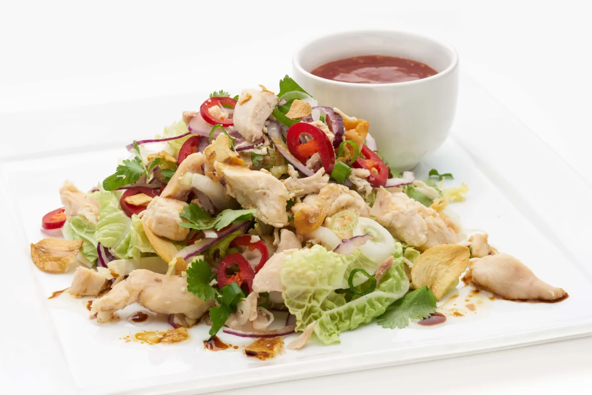 Asiatisk lunsjsalat med kylling