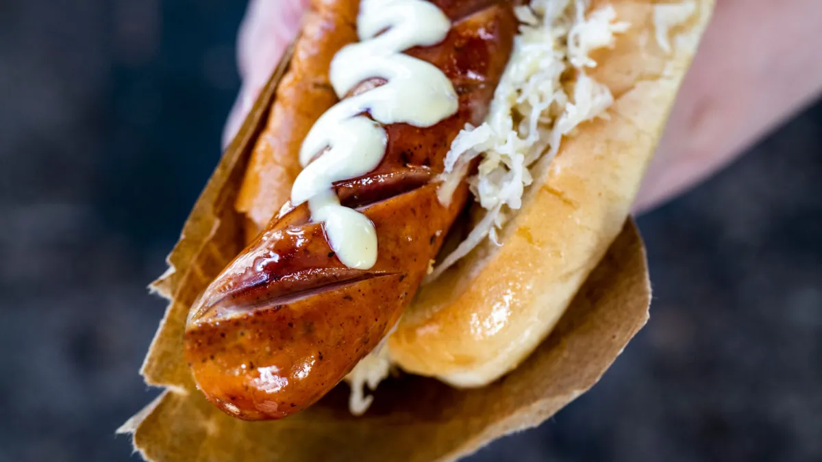 BBQ Røkt Bratwürst i brød 1