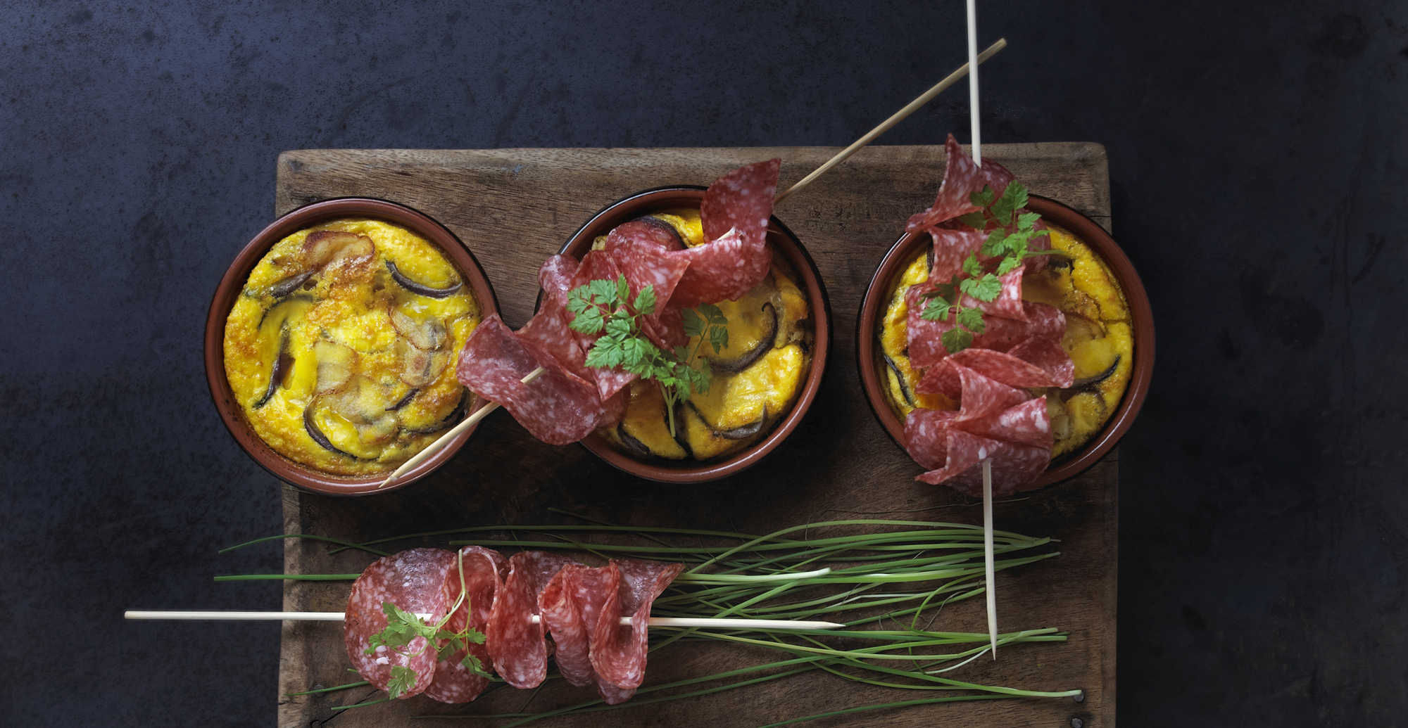 Spansk omelett med salami-spyd