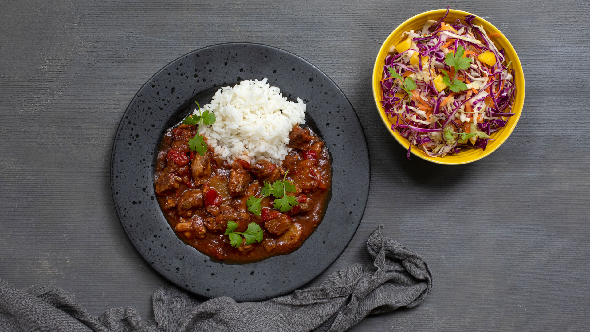 Ajour Kantonesisk gryte med asiatisk slaw
