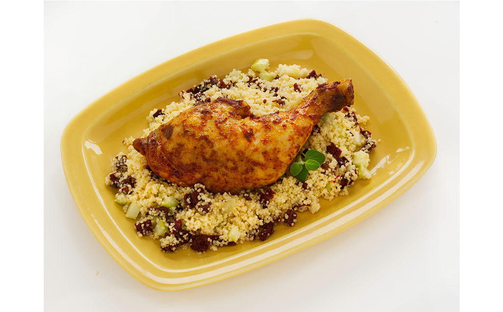 Kyllinglår med couscous og grønnsaker