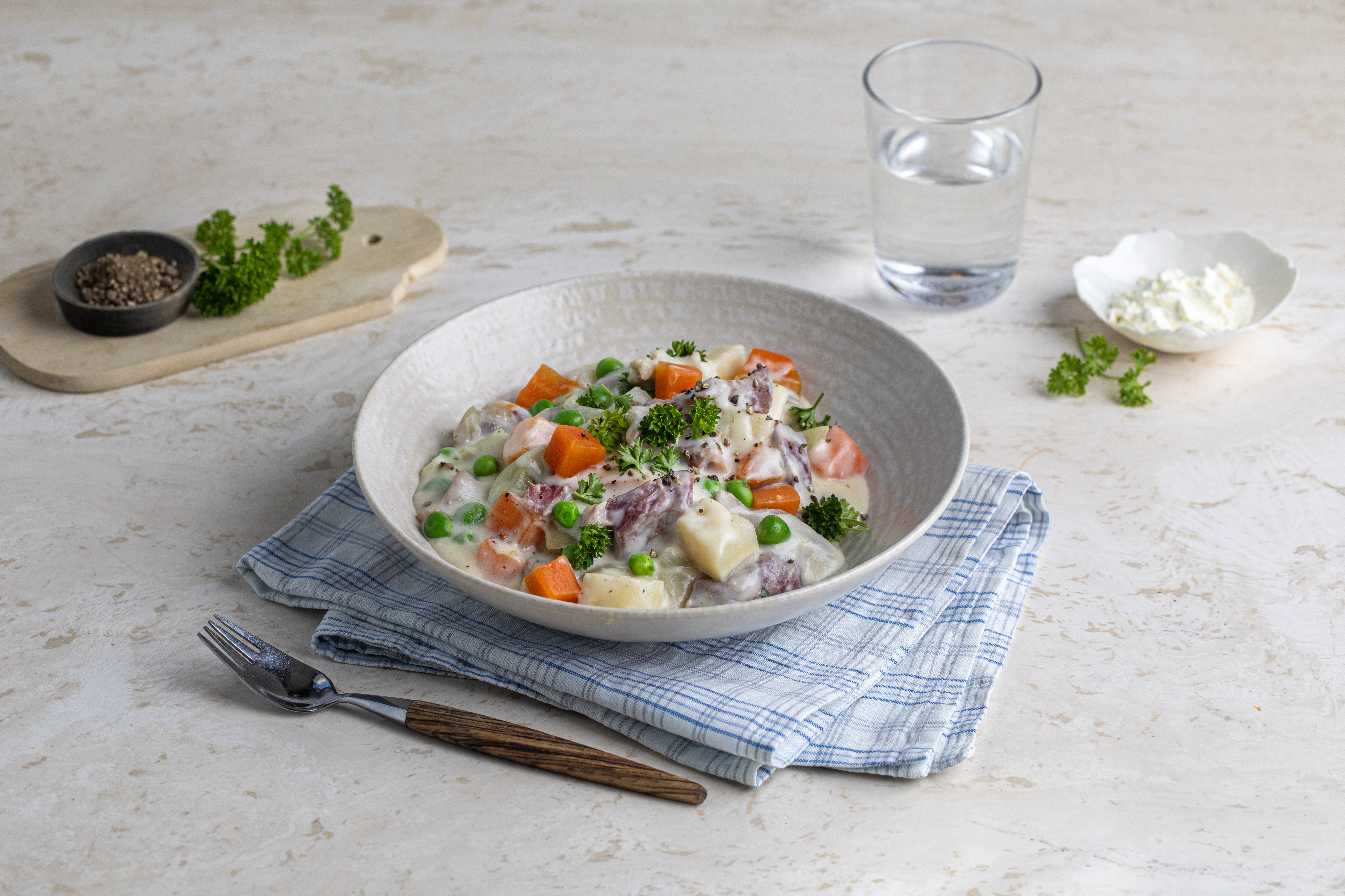 Lammefrikase med veloute saus NORTURA mai 2026 915 copy