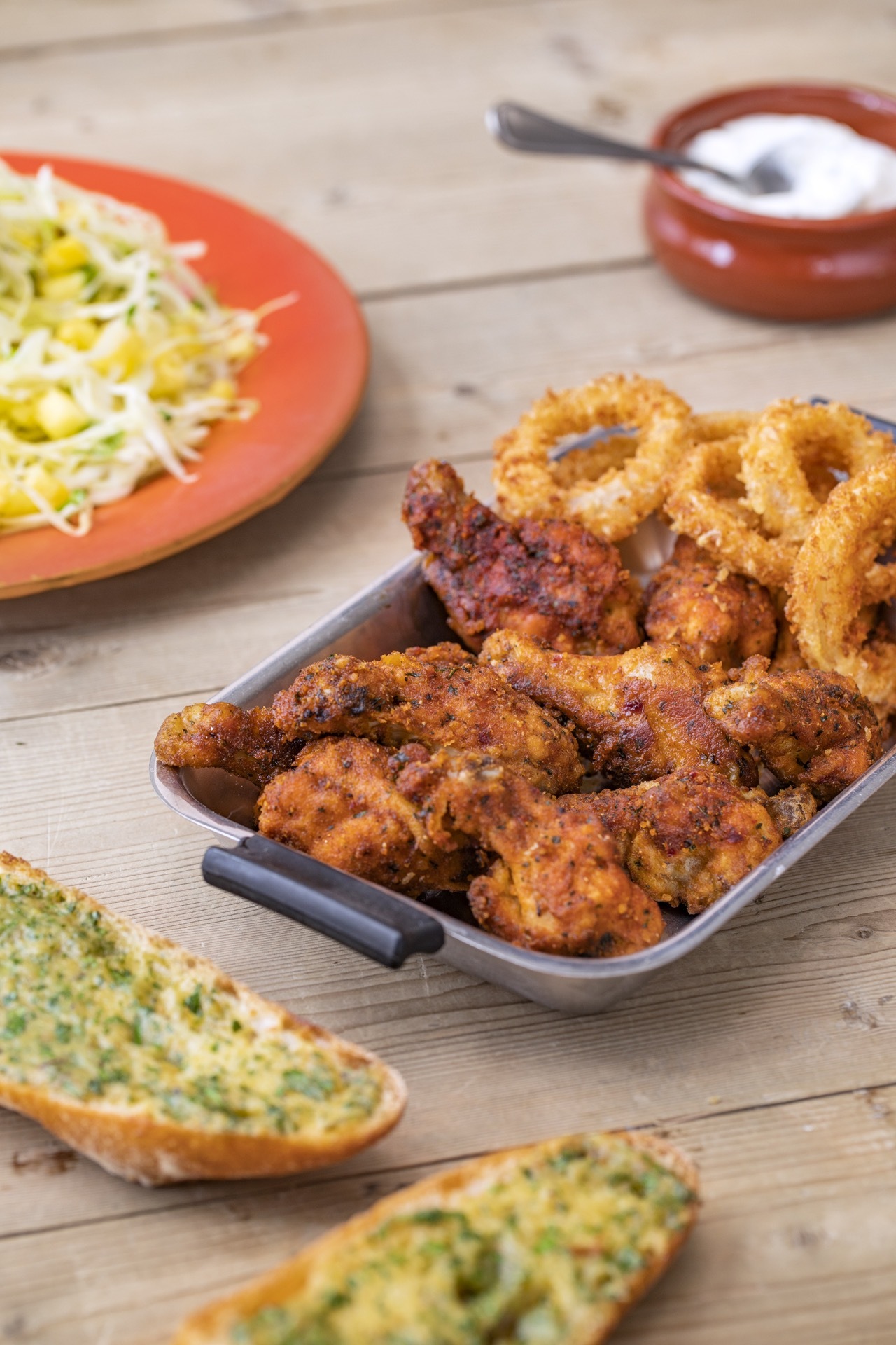 NORTURA Hotwings med friterte løkringer 17865 copy