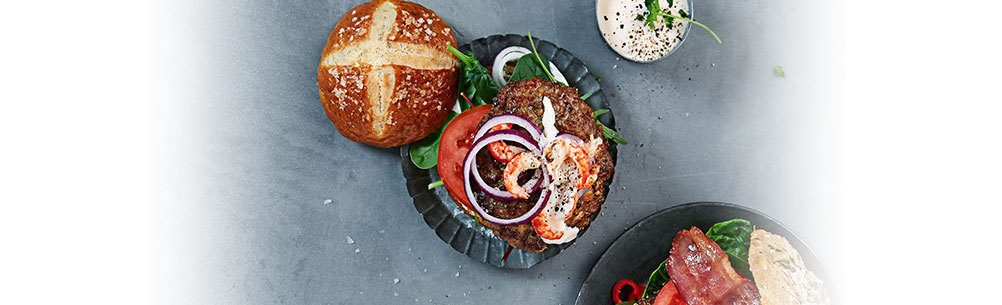 Monas Surf`n Turf Burger
