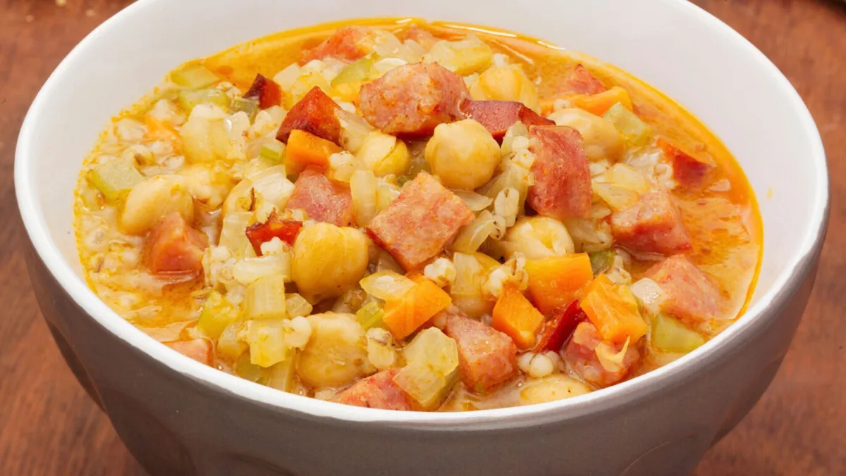 Vossakorv, byggryn- og linsesuppe