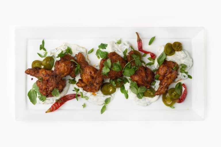 Hotwings med urte- og jalapeñodip