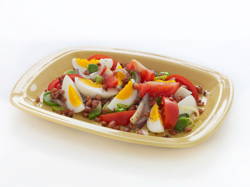 Lun egg- & baconsalat