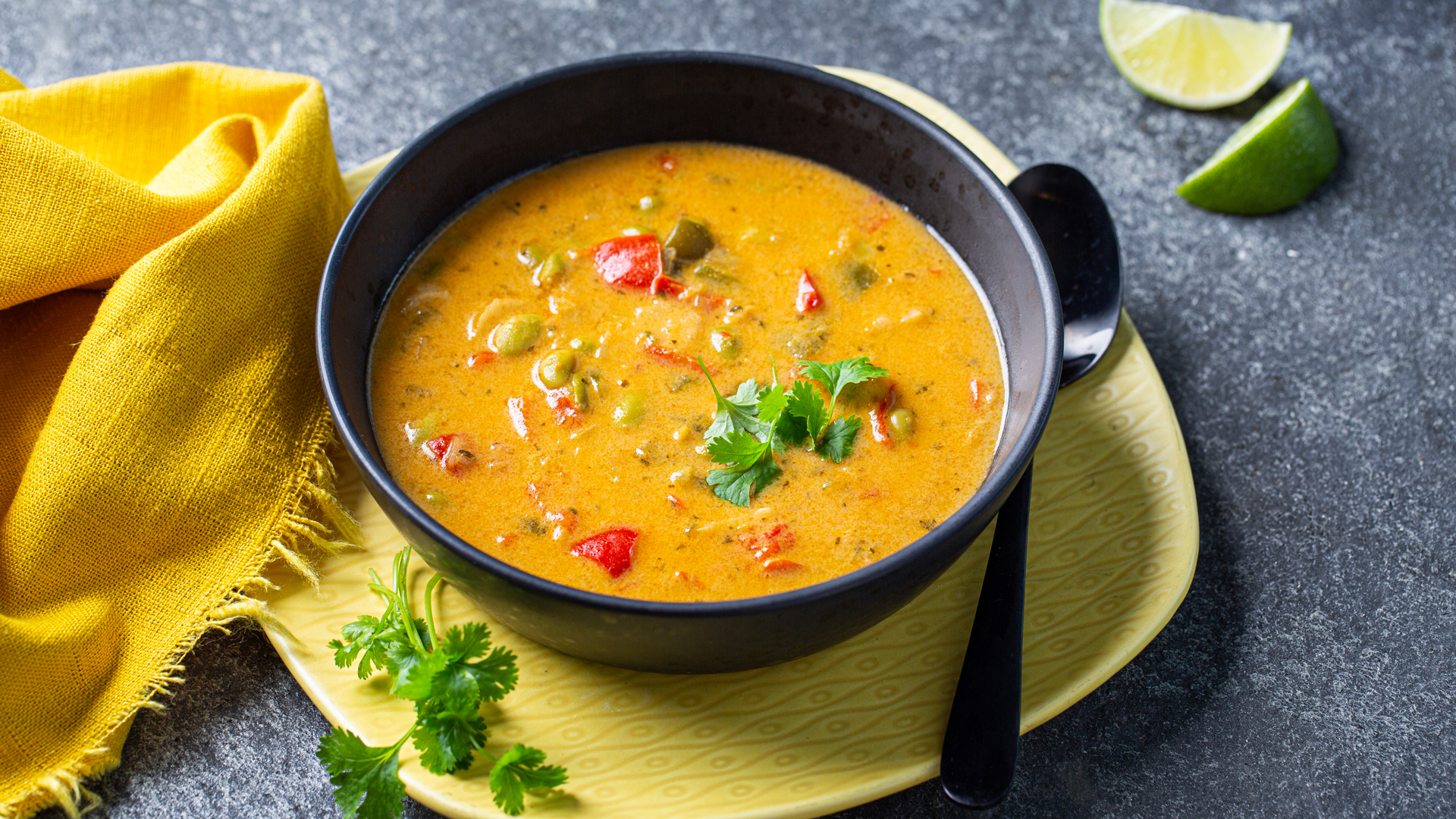 Ajour Thaigryte som thaisuppe