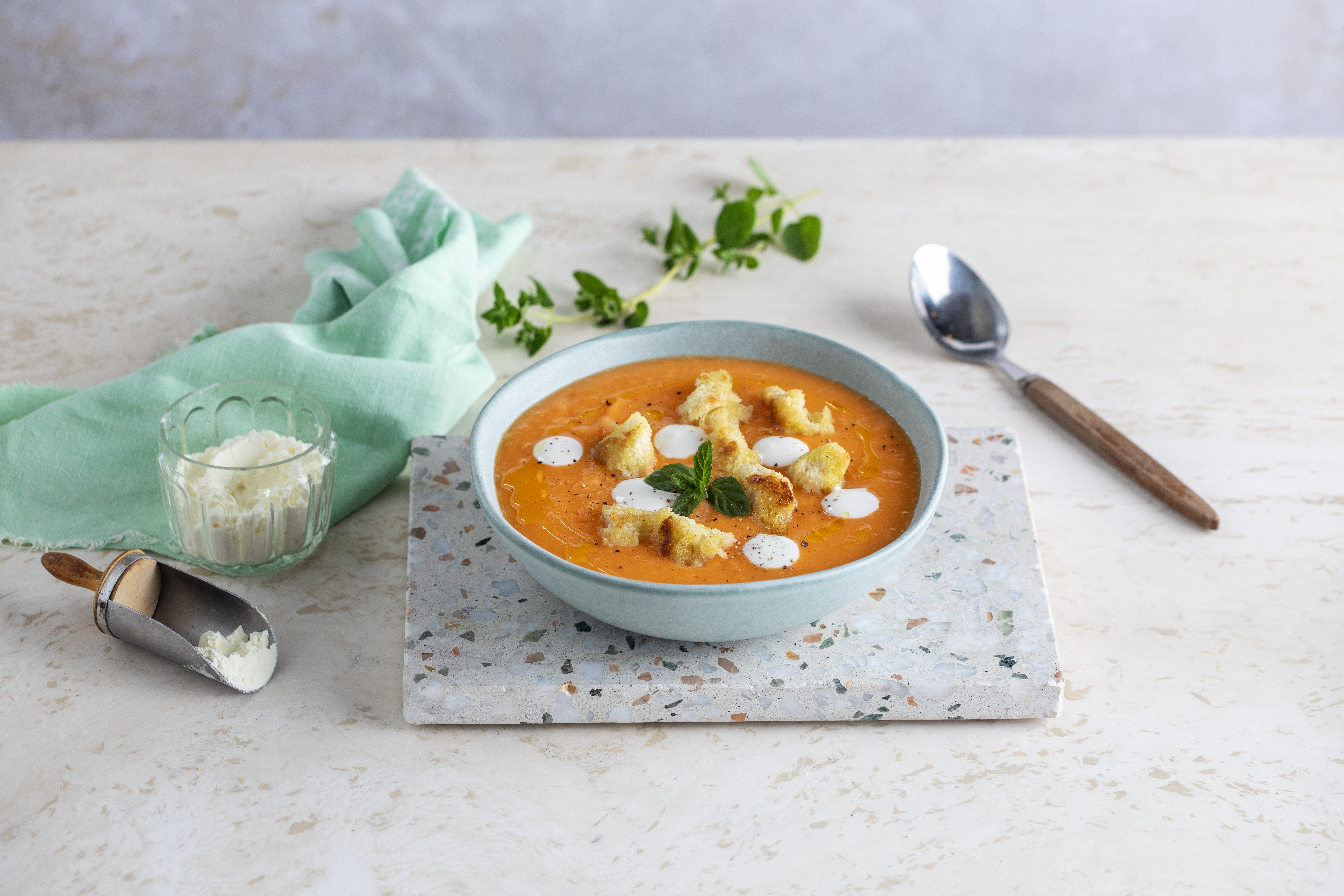 Puresuppe med frisk ingefær og yoghurt NORTURA mai 2026 856 copy