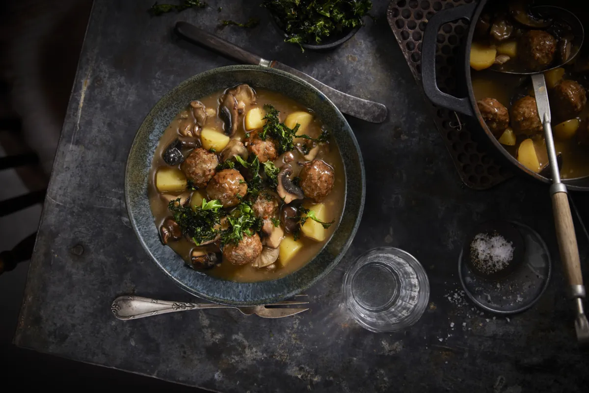 Umami gryte med kjottboller og sopp no036584