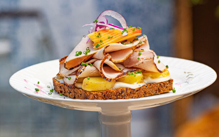 Bakerifristelser Dansk smørrebrød med skinkestek 2