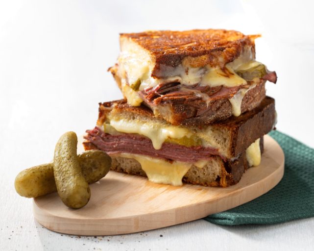 Grilled cheese med pastrami